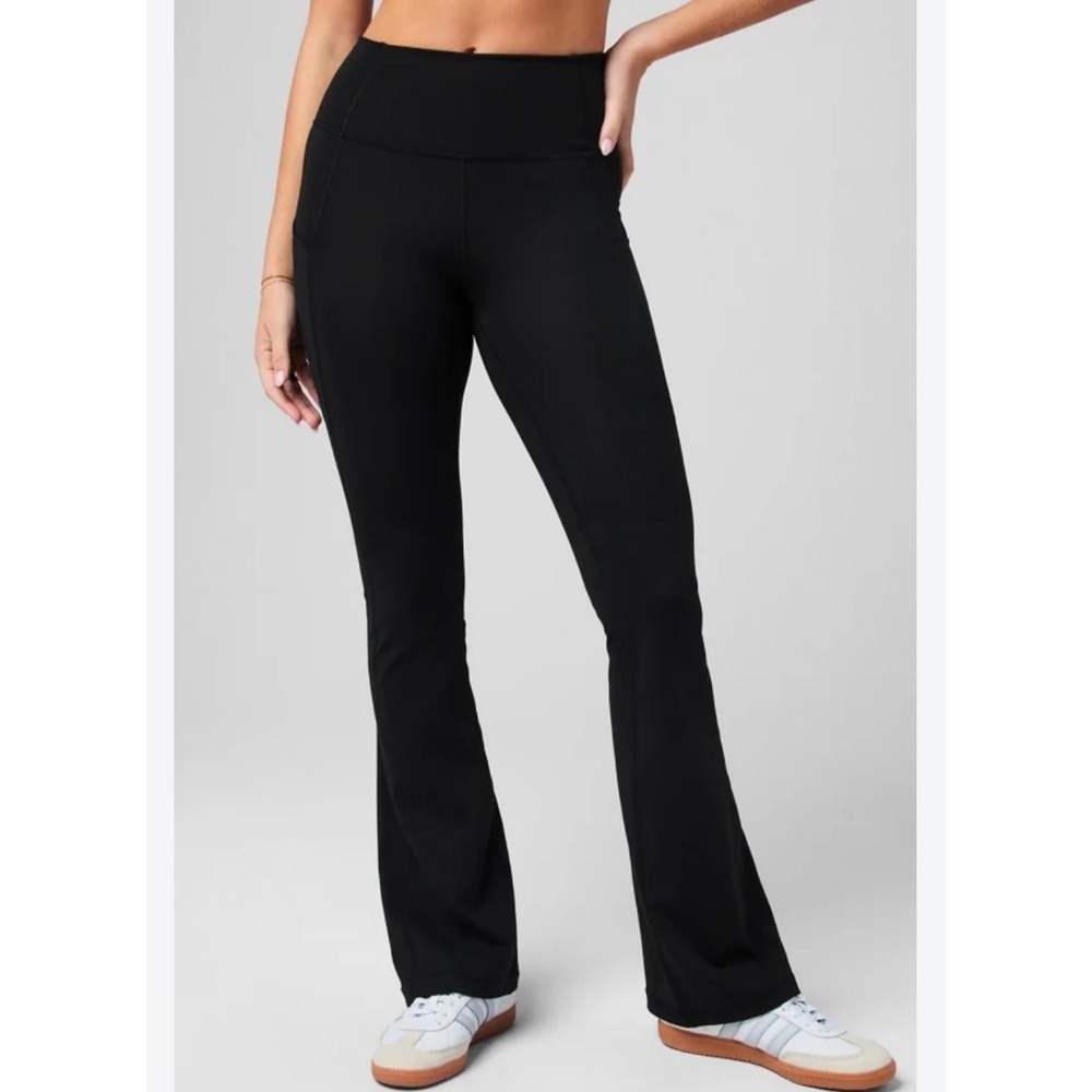 Fabletics Black Flare Yoga Pants Side Zip Bootcut Athletic Womens Medium
